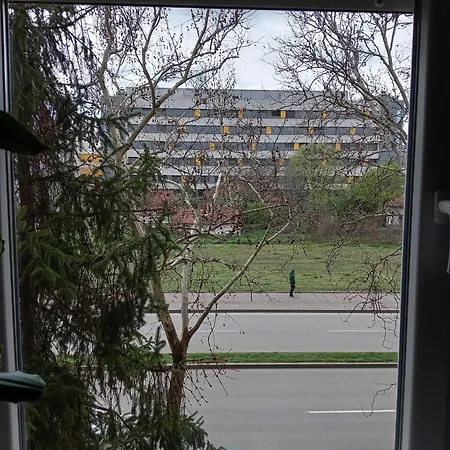 شقة Klinicki Centar *