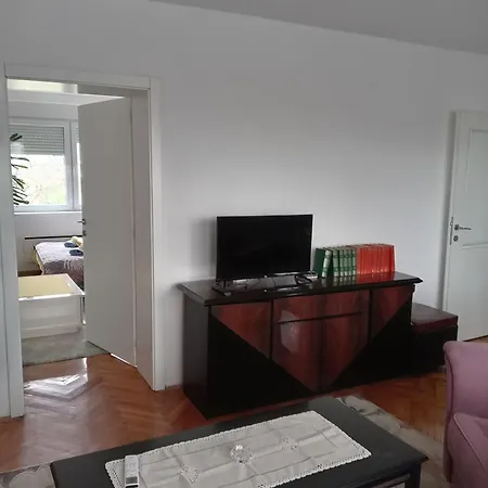 شقة Klinicki Centar Ni